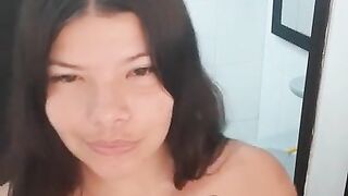 Hot girl records herself making a video of her lover