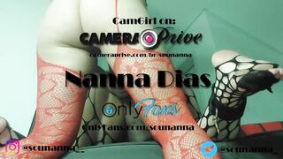 Nanna Dias cavalga na sua domme Maisa Pravo com dildo de 26cm