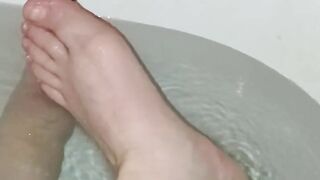 Feet bath