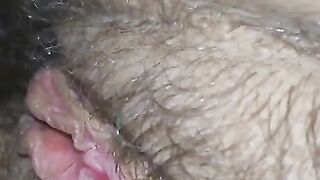 Can't stop cumming in her pregnant pussy