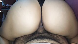 Mi Novia me Pide Leche Caliente En Su Vagina