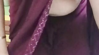 Indizona is showing her beautiful hot sexy boobs to her boyfriend and excited then her boyfriend suck her huge tits