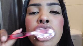 Black girl teeth brushing fetish!