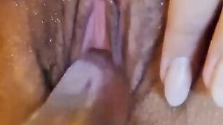 Student masturbates her tight pussy with a big dildo until she squirts