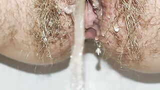 Hairy milf pisses powerfully and farts deliciously | Free Porn Fetish Video