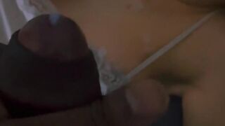 Watch me film whilst having a wank on Eviejayne in bed whilst trying not to get caught, cum shot