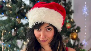 Aaliyah Yasin Gives You a Christmas Treat